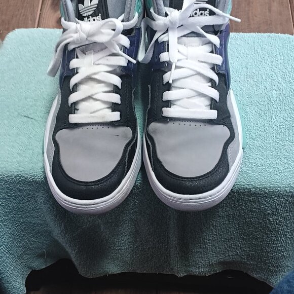 Adidas men's shoes - Picture 4 of 4